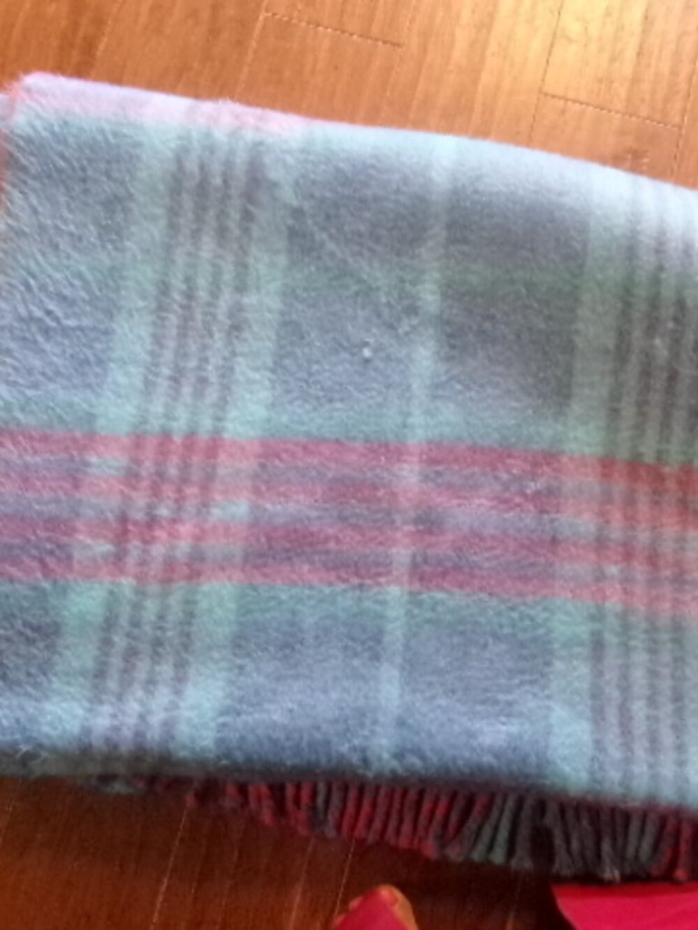 vtg soft fuzzy fringed reversible blanket 47x64 very heavy warm aqua pink plaid
